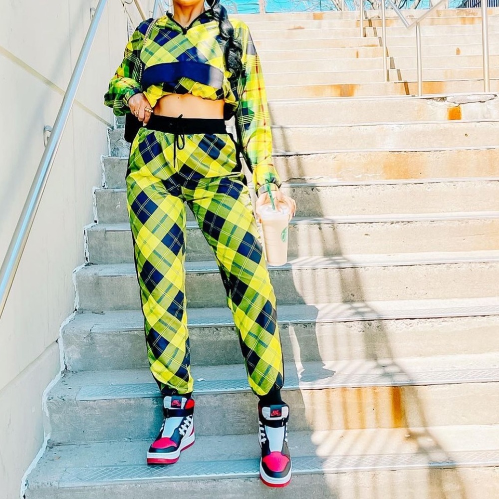 Tracksuit set - Picture 3 of 8